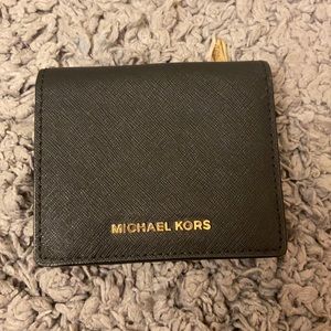 Small Michael Kors Fold Wallet